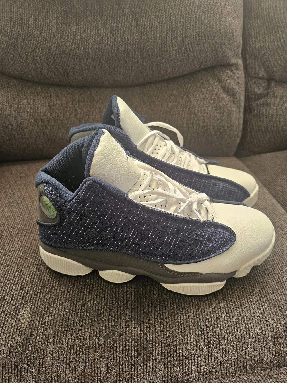 Jordan Men’s White and Navy Retro Basketball Sneakers